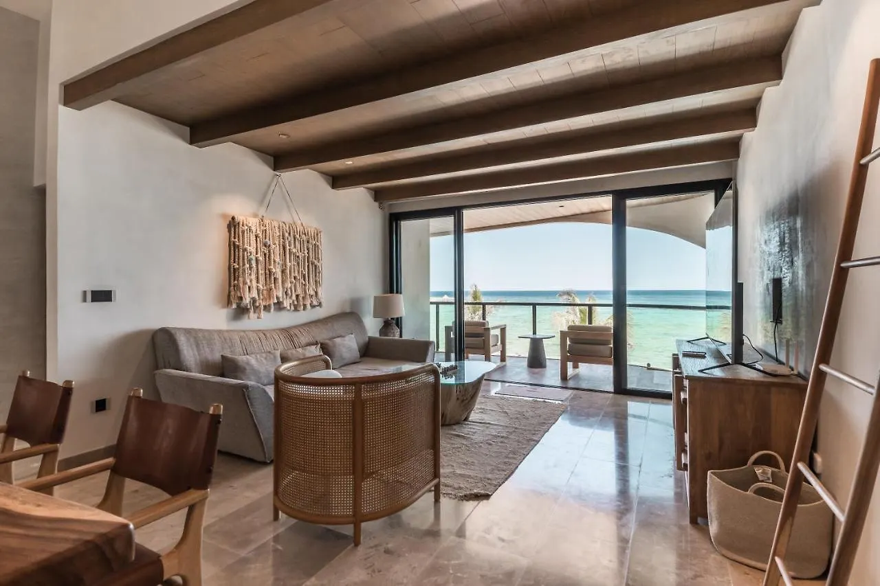 Tankah, Beachfront, Tulum Villa