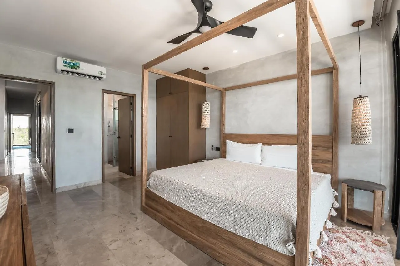 Tankah, Beachfront, Tulum Villa